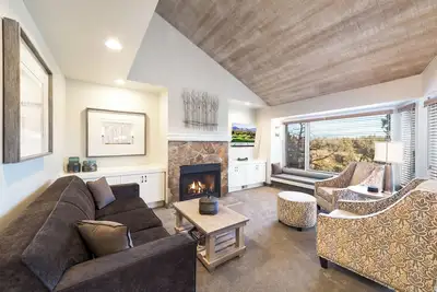 Image de Scenic Canyon Rim Stay with Pool & Spa | 3 Units | Free Parking