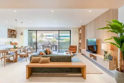 Image de Lagos Design: Stylish & Spacious Retreat