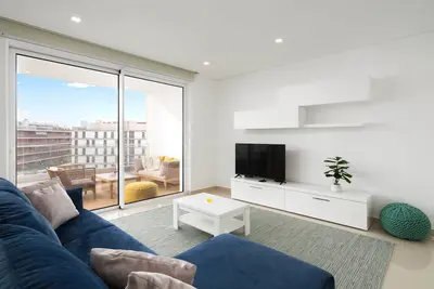 Image de Bright Modern Seaside Apartment