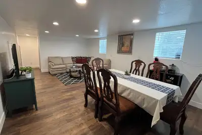 3br Bungalow 15 mins from Red Rocks & Downtown!