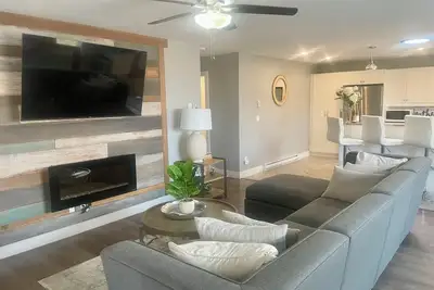 Image de Private forested property in West Kelowna close to all amenities.