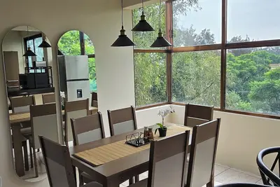 Image de Cozy apartment near the Gnp stadium