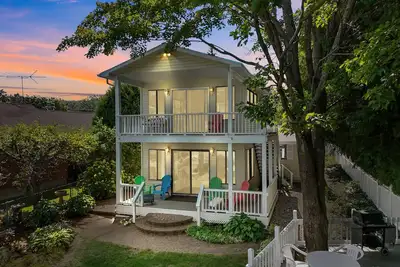 Image de Winter Waterfront—Ice Fishing, Trails 3 mi!