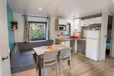 Image de Mobil home 32m² avec terrasse, 3 chambres pour 6 personnes