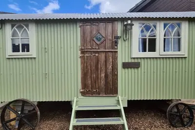 Image de Cabane de berger-Traditionelle-Sdb privée avec douche-Vue sur la campagne-She. . .