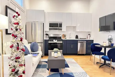 Image de Downtown 1br • Walk to Convention Center ＆ Ppac • Kitchen & Laundry