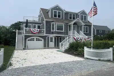 Image de Beautiful Chatham Home, Walk to Beach and Town