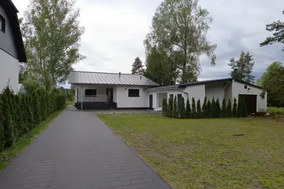 Image de Vacation home by the lake with sauna