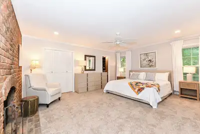 Image de 4-bedroom 3 bath house in Greensboro.