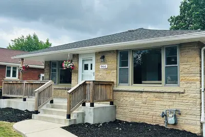 Image de Cozy Buffalo Getaway — Between Niagara Falls & Downtown