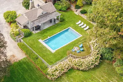 Image de Poolside Cottage at Woodstock Estates
