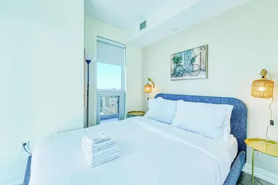 Image de RivetStays - The Jarvis Signature Suite – 2 Bedroom Suite