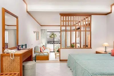 Image de Stay Close to Oura Beach! 2 Swimming Pools, Free Parking, Airport Shuttle!