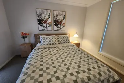 Image de Modern 4 bedrooma house in Fletcher