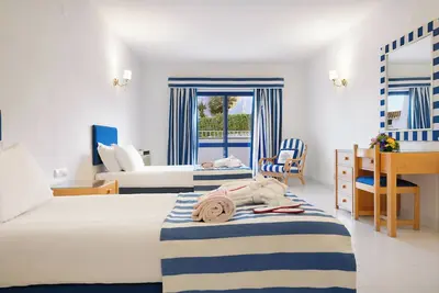 Image de Seaside Stay | 1 Br Unit | Albufeira Beach Access