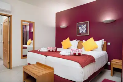 Image de Family-Friendly Apt with Children's Pool & Kitchenette Near Beach - Parking