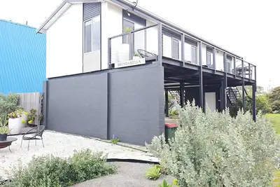 Image de Brindabella - Only a One minute walk to the beach!