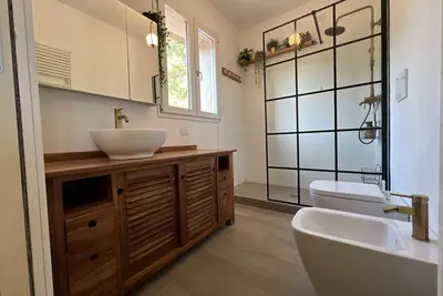 Central Cernobbio with lake and mountain views