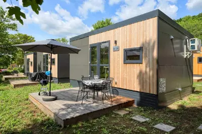 Image de Appartement 'Wemding' avec terrasse partagée, jardin privé et climatisation