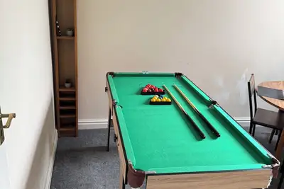 Image de Cosy, Comfy Accrington Home