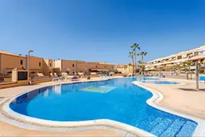 Image de Room + bathroom, splendid sea view, well equipped