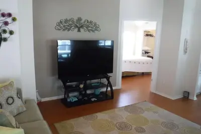 Image de Par Fairway Escape. . . . Escape into the golf community of Lily Lake