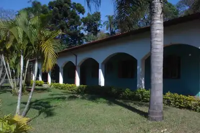 Image de Charming place, with a cozy single-story house.