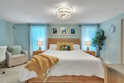 Image de New! ! Peaceful 2 Bedroom House in Quiet Neighborhood near Ami