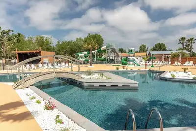 Image de camping 4 étoiles au Grau  du Roi