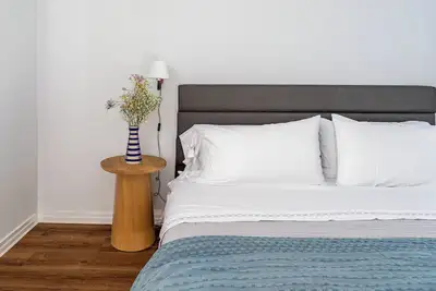 Image de Newly renovated townhome with Ac in Queens