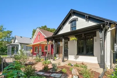 Charming and walkable downtown Denver Rino 3 bed home