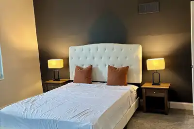 Image de The Best of Cincinnati in This Stunning 3-Story Home with Incredible Views!