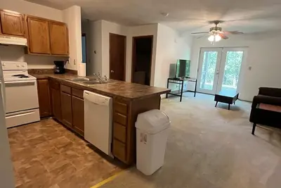 Image de 3-bedroom Apartment in Blacksburg, Half a Mile from Downtown!