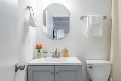 2bd Oasis Near Battery & SixFlags in Austell