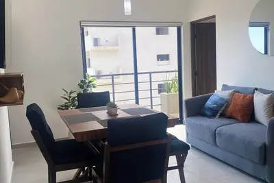 Image de Vacation rental. Nearby. . . Commercial Plazas \"15 minutes from the beach