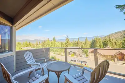 Image de Located in the Prestigious Kahler Glen Golf & Ski Resort