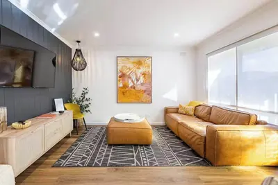 Image de Ocean Gioia. Stroll to shops & beach Pet Friendly