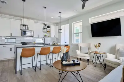 Image de 3br Retreat | Near Airport | Downtown Atx | Bbq