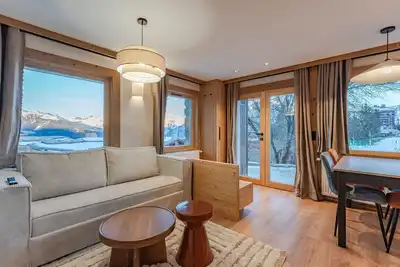 Image de Appartement alpin rénové proche pistes et commerces - Courchevel