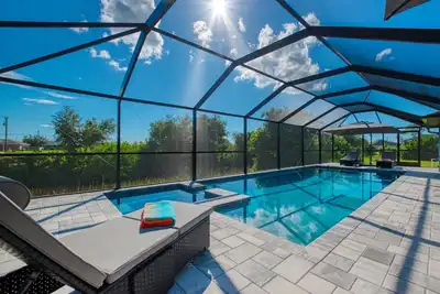 Image de Villa Capeside – Heated Pool & Spa | Water View | Boat Rental + Tours Voucher Incl.