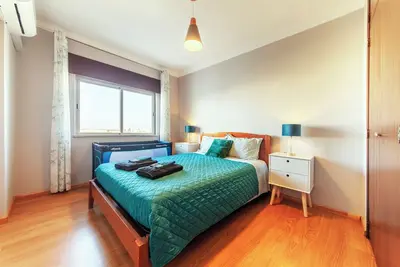 Image de Winter Rental - Bright 1br Apt 8m Walk to Beach w/Pool / Balcony / Ac / Wi-Fi