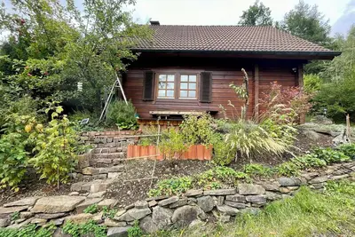 Image de Cozy vacation home right by the forest, perfect for hiking and relaxing