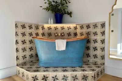 The Railway House - Platform 3