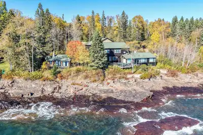 Image de Foxfire and Fox Cove - Cascade Beach Road - Lake Superior - Lutsen, Mn