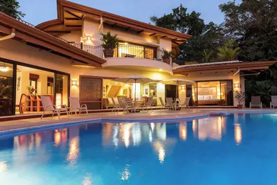 Image de Tulemar Garden House by the Beach: Ocean-View Villa in Gated Beach Community