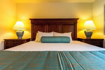 Image de Beachfront Stay | 4 Relaxing Units w/Kitchen & Free Parking