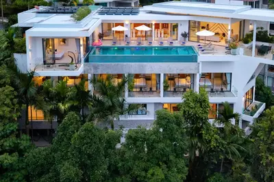 Image de Luxury 12 Bed Villa, Sleep 12-30 pax, Infinity Pool, Private Chef, Bar, Cinema,