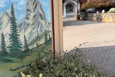 Image de Haus Zug for 12 in Downtown Helen