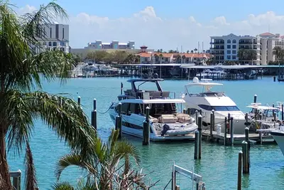 Image de Sun Harbor-Dog friendly, 4 min walk to the beach, water views, boat dock