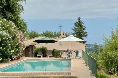 Image de Villa paisible avec vue imprenable sur Vence